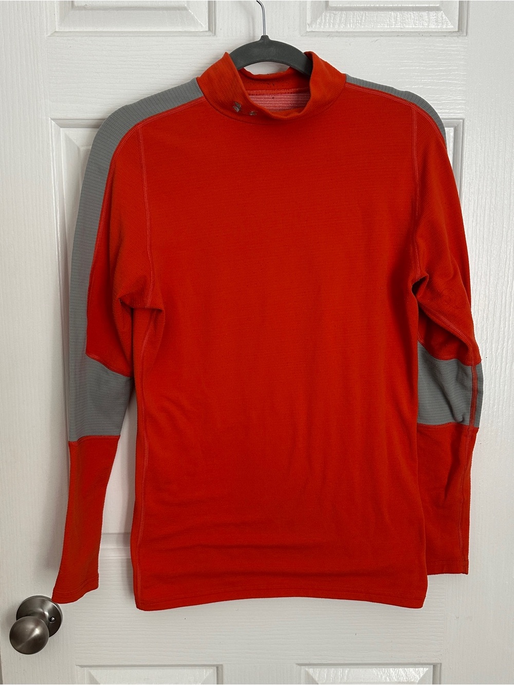 Men's Under Armour Long-Sleeve Performance Base Layer